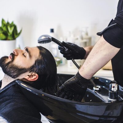 Зачем мужчинам кондиционер для волос: как пользоваться и как выбрать